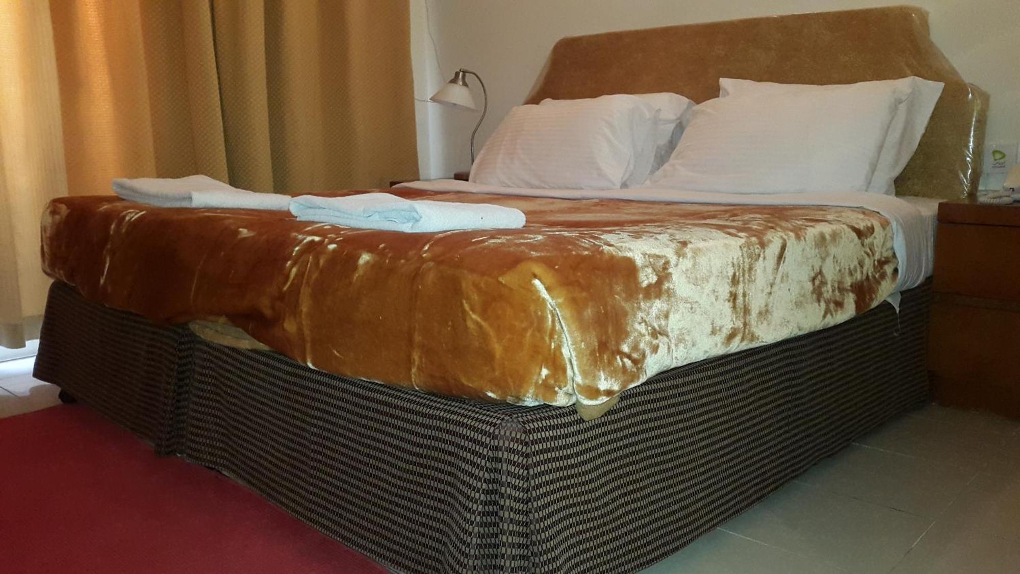 Al Raein Holiday Homes Dubai Esterno foto